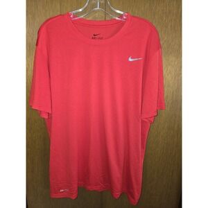 Men's Nike Red Short Sleeve T-shirt The Nike Tee Athletic Cut Dri-Fit Size XL